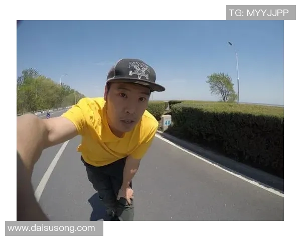 实时新闻刘伟专访从初学者到滑板高手的成长与坚持之路