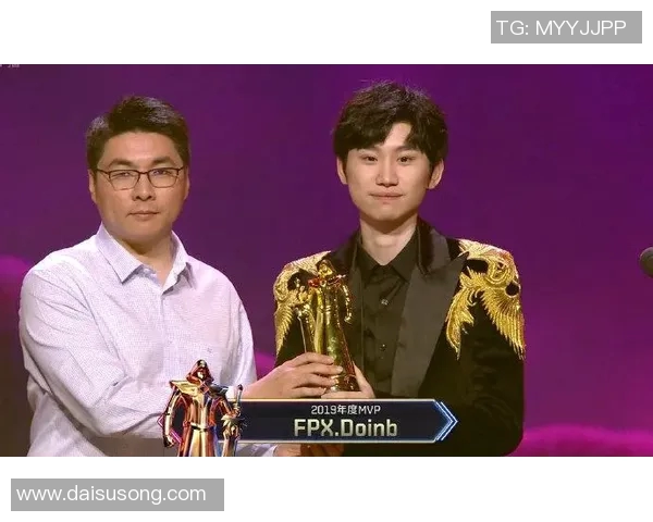 实时新闻深入探讨DOTA2FPX战队的技术策略与战术分析